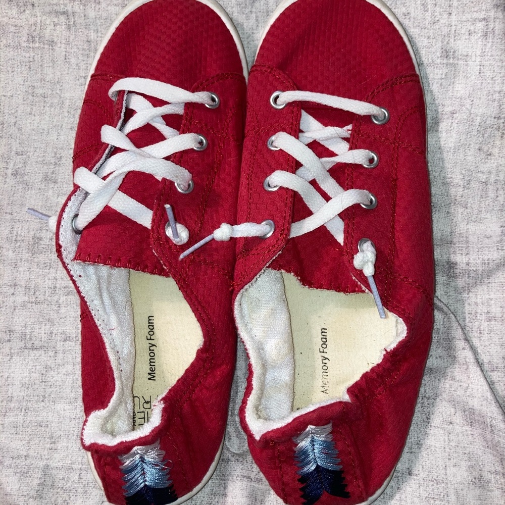 GUC Red Time & Tru Shoes w/Memory Foam Size 10